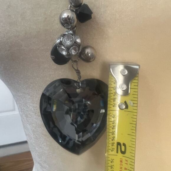 Fashion Silvertone‎ Heart Statement Necklace - Picture 3 of 4